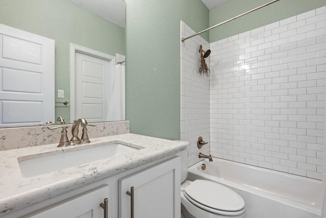 1848 Harvest Dance DR, Leander, TX 78641