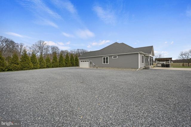 321 BLUE HERON RD, Dover, DE 19904