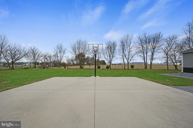 321 BLUE HERON RD, Dover, DE 19904