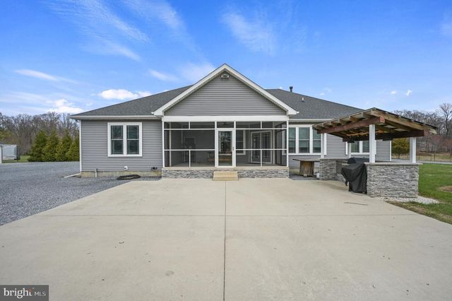 321 BLUE HERON RD, Dover, DE 19904