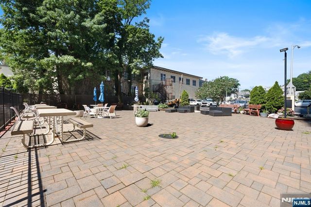 285 Aycrigg Avenue 15C, Passaic, NJ 07055