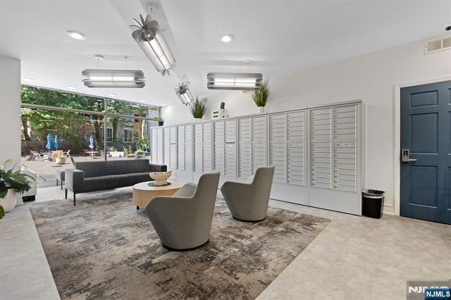 285 Aycrigg Avenue 15C, Passaic, NJ 07055