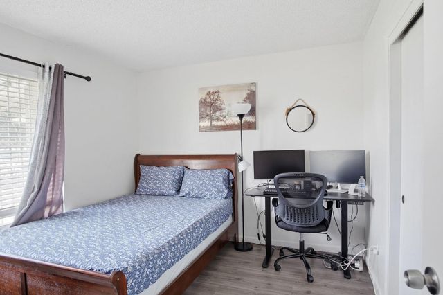 1180 Boxwood Way, Turlock, CA 95380