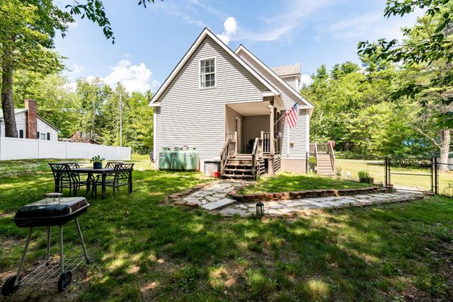 98 Gary Road, Middleton, NH 03887