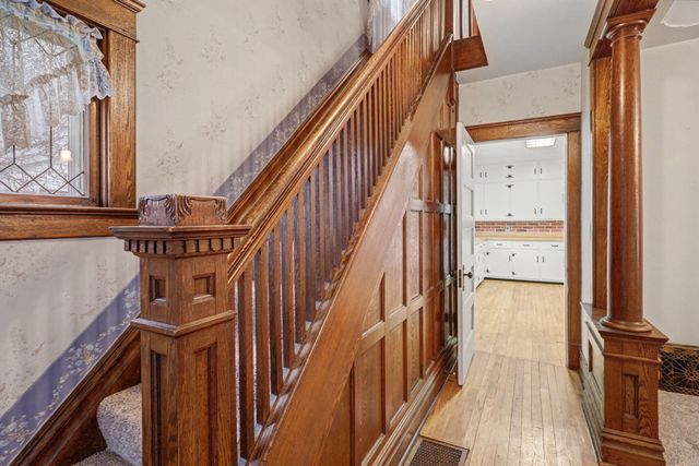 83 Magnolia Avenue, Battle Creek, MI 49017