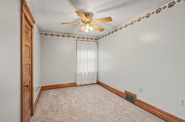 83 Magnolia Avenue, Battle Creek, MI 49017