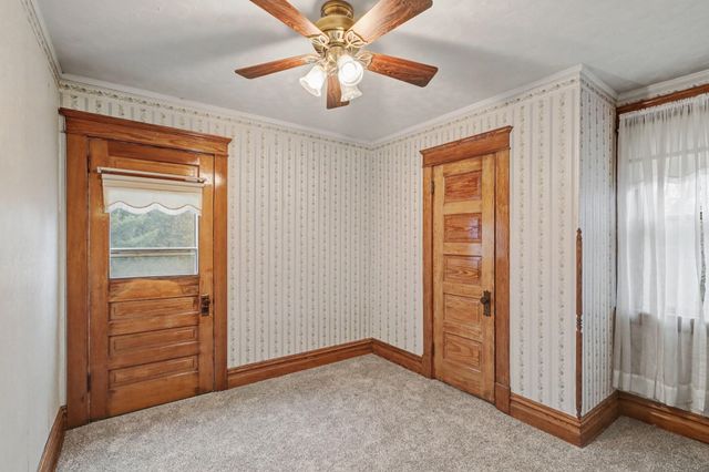 83 Magnolia Avenue, Battle Creek, MI 49017