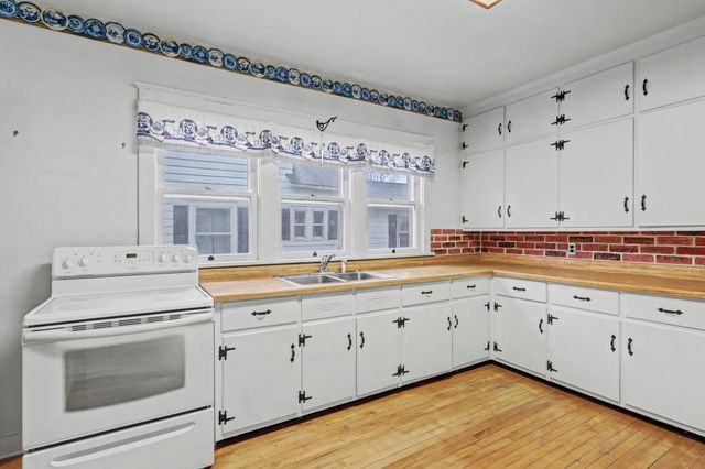 83 Magnolia Avenue, Battle Creek, MI 49017