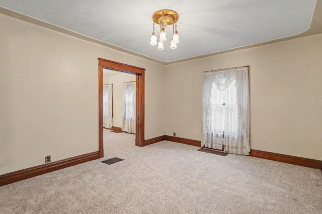 83 Magnolia Avenue, Battle Creek, MI 49017