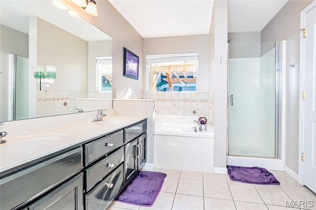 835 Memory Lane, Fenton, MO 63026