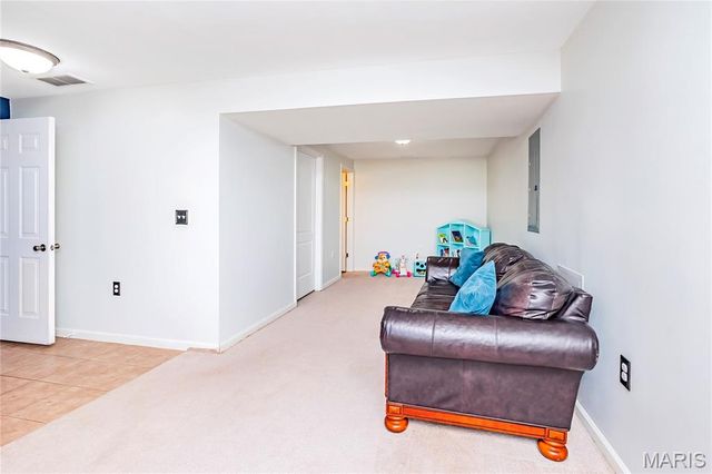 835 Memory Lane, Fenton, MO 63026