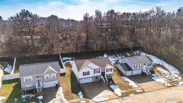 835 Memory Lane, Fenton, MO 63026