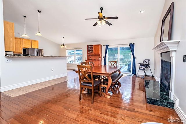 835 Memory Lane, Fenton, MO 63026