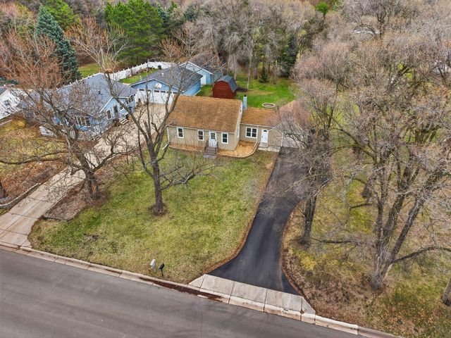 8781 Griggs Avenue, Circle Pines, MN 55014