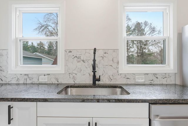 8781 Griggs Avenue, Circle Pines, MN 55014