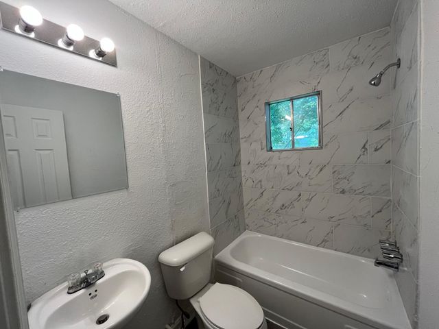 4831 Sycamore Avenue Avenue 04, Pasadena, TX 77503