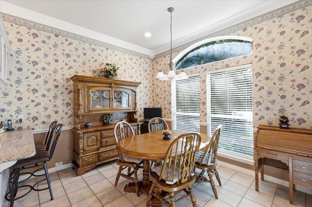 144 Saddle Brook Drive, Hudson Oaks, TX 76087