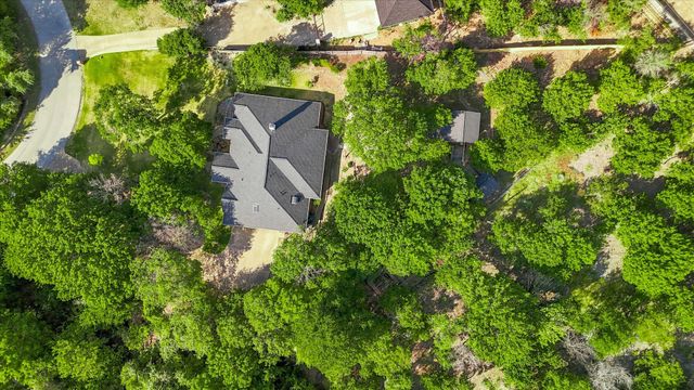 144 Saddle Brook Drive, Hudson Oaks, TX 76087