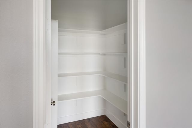 23690 Champion Drive, Lindale, TX 75771