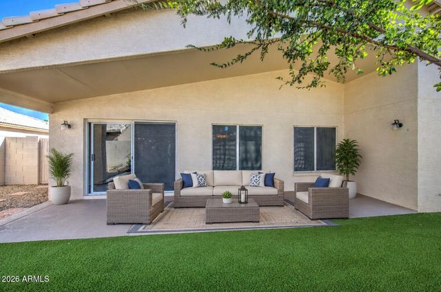 14672 W WHITTON Avenue, Goodyear, AZ 85395