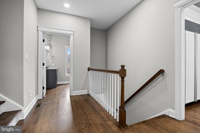 17 HARBOURTON RIDGE DR, Pennington, NJ 08534