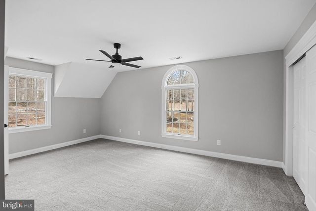 17 HARBOURTON RIDGE DR, Pennington, NJ 08534