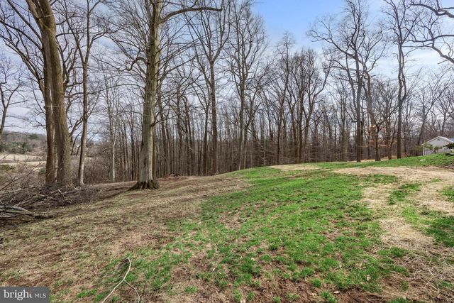 17 HARBOURTON RIDGE DR, Pennington, NJ 08534