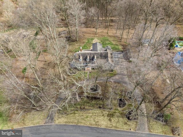 17 HARBOURTON RIDGE DR, Pennington, NJ 08534