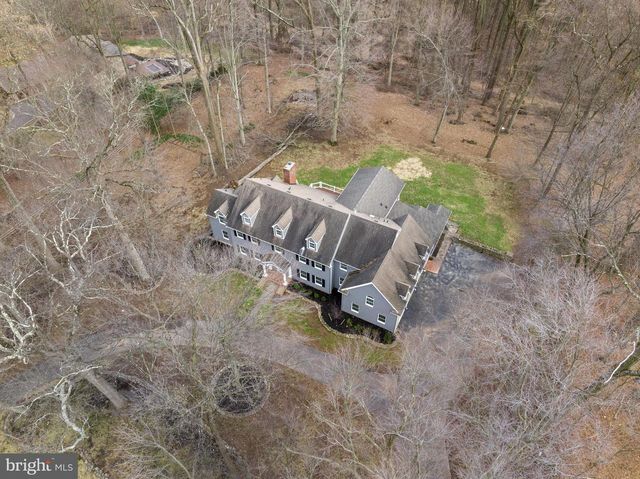 17 HARBOURTON RIDGE DR, Pennington, NJ 08534