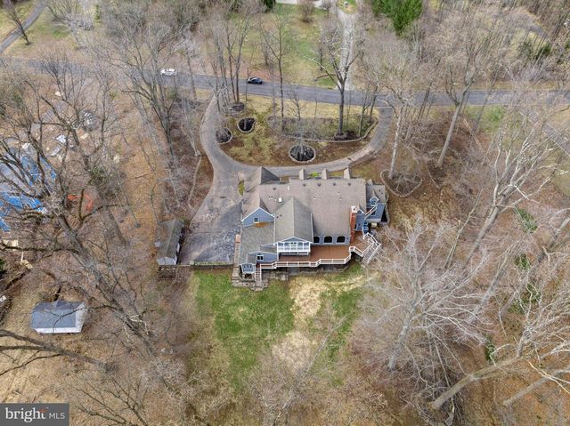 17 HARBOURTON RIDGE DR, Pennington, NJ 08534