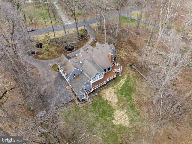 17 HARBOURTON RIDGE DR, Pennington, NJ 08534