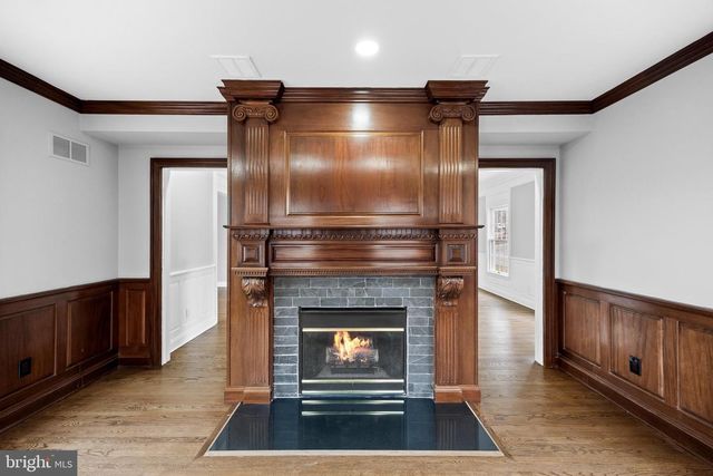 17 HARBOURTON RIDGE DR, Pennington, NJ 08534