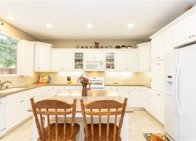 150 Alverstone, Hemet, CA 92543