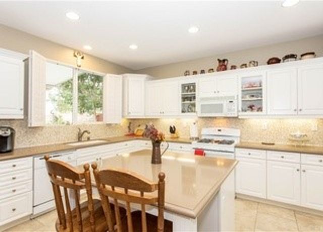 150 Alverstone, Hemet, CA 92543