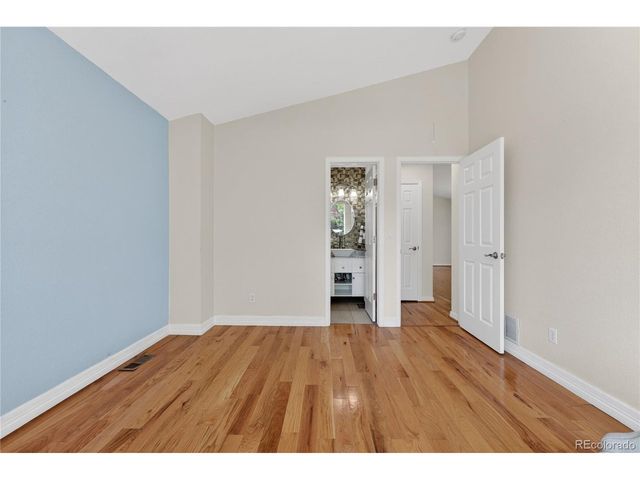 952 S Quintero Ct, Aurora, CO 80017