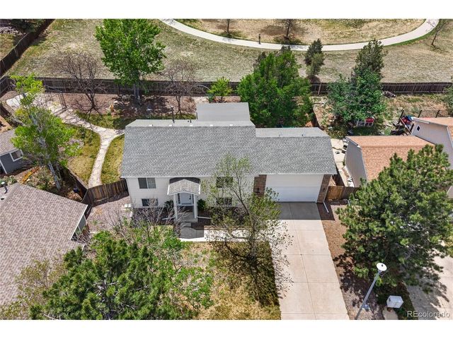 952 S Quintero Ct, Aurora, CO 80017