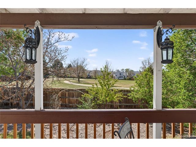 952 S Quintero Ct, Aurora, CO 80017