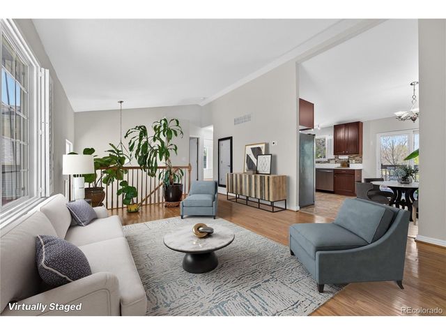 952 S Quintero Ct, Aurora, CO 80017
