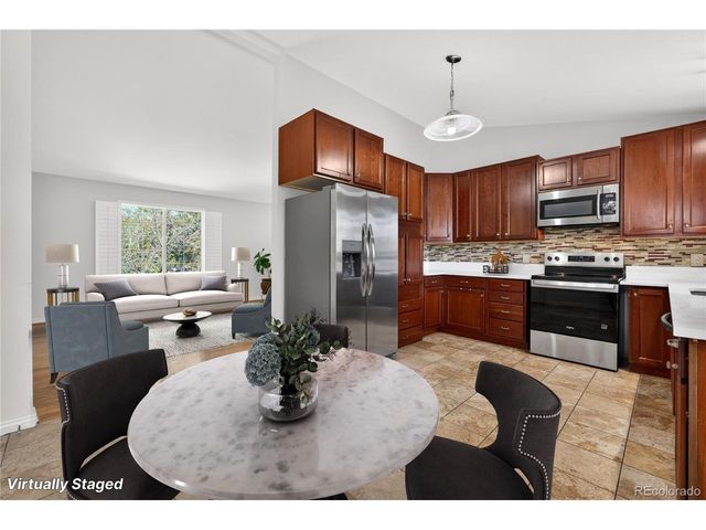 952 S Quintero Ct, Aurora, CO 80017