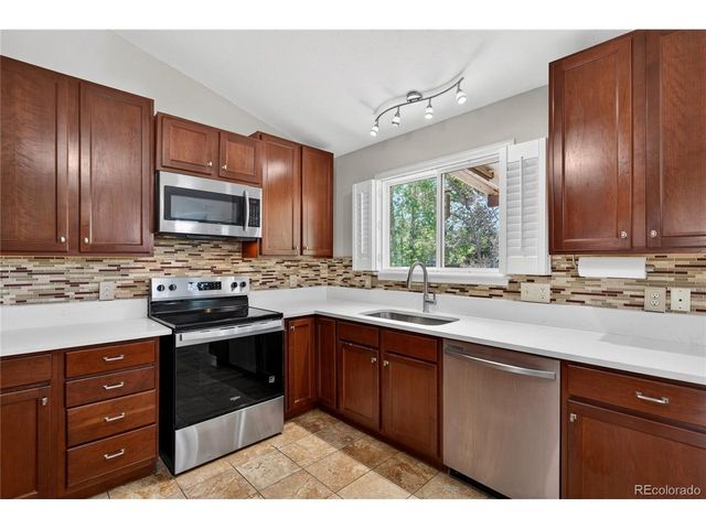 952 S Quintero Ct, Aurora, CO 80017
