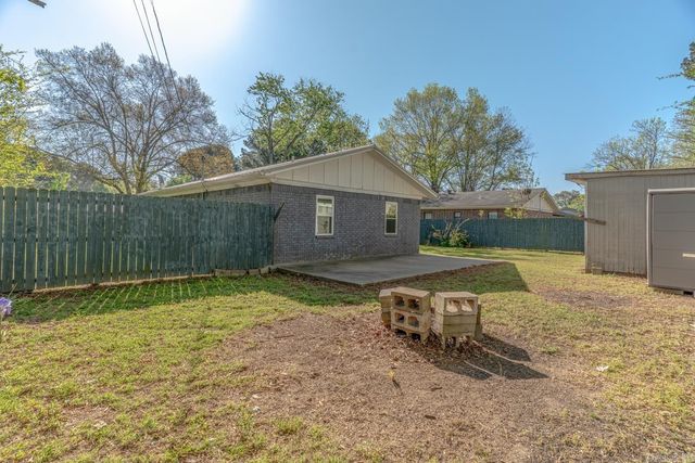 701 N Main Street, Bald Knob, AR 72010