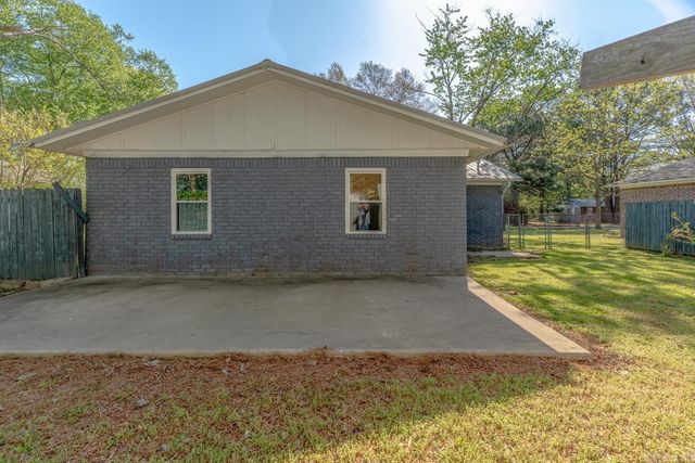 701 N Main Street, Bald Knob, AR 72010