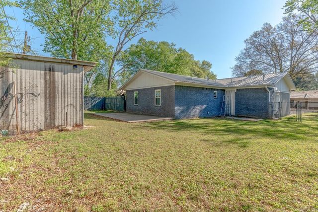 701 N Main Street, Bald Knob, AR 72010
