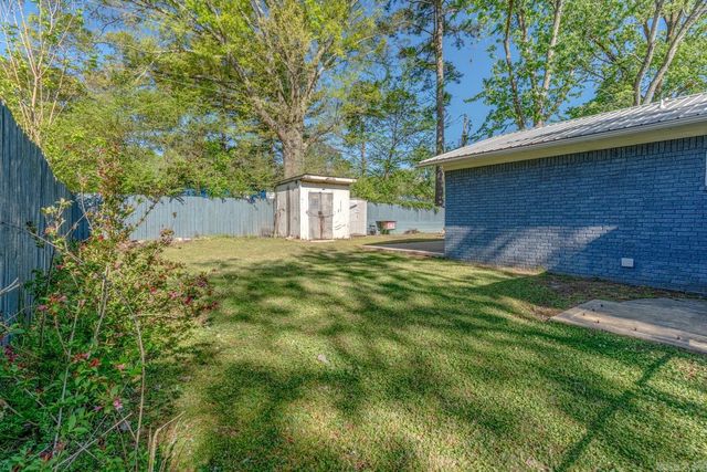 701 N Main Street, Bald Knob, AR 72010