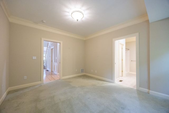 4 Lowell Dr 4, Hopkinton, MA 01748