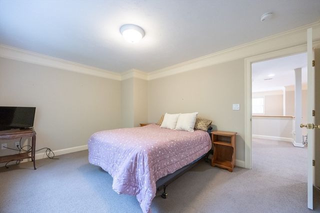 4 Lowell Dr 4, Hopkinton, MA 01748