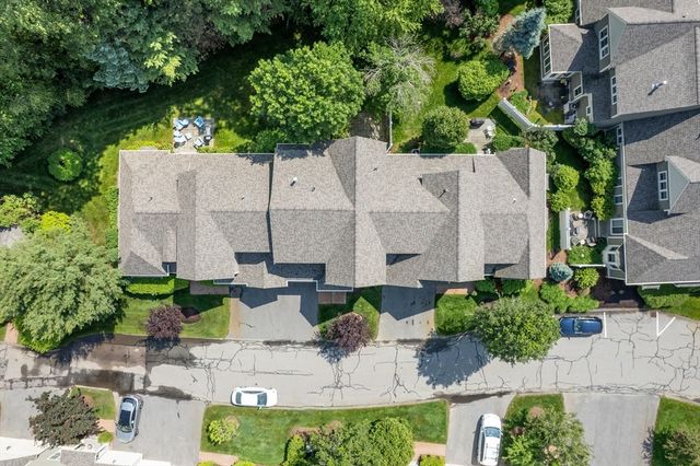 4 Lowell Dr 4, Hopkinton, MA 01748