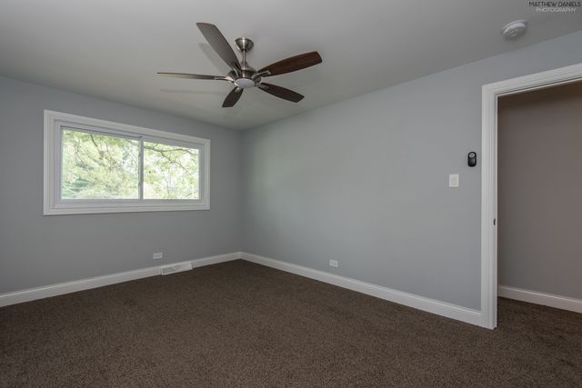 17152 Kenwood Avenue, South Holland, IL 60473
