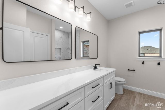 12630 LONGLEY ROAD, Iowa Park, TX 76367