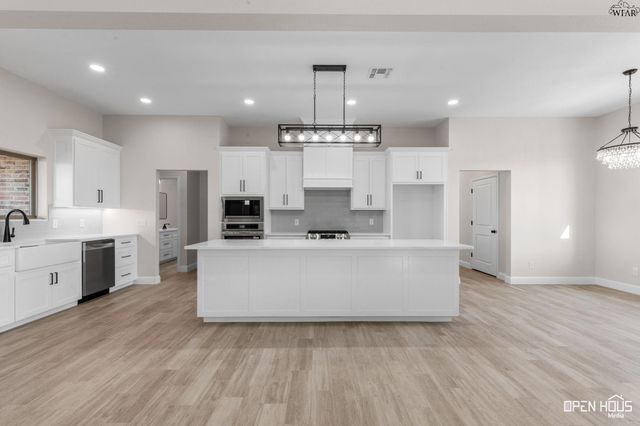 12630 LONGLEY ROAD, Iowa Park, TX 76367